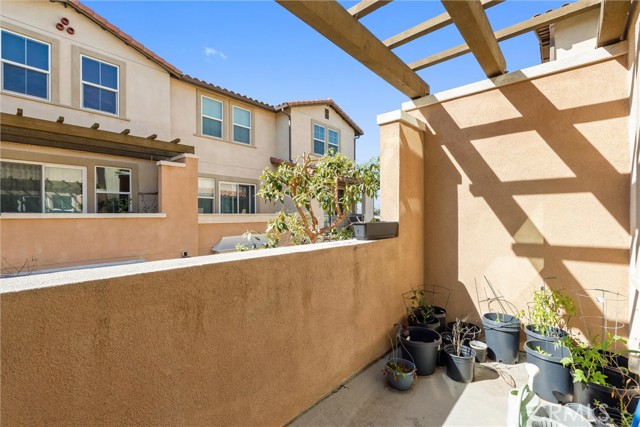 Detail Gallery Image 13 of 31 For 7679 Sunflower, Pico Rivera,  CA 90660 - 3 Beds | 3 Baths