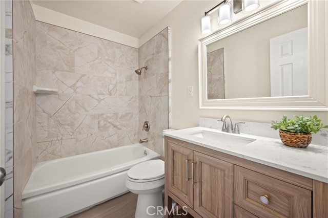 Detail Gallery Image 13 of 16 For 17411 Fairland Ct, Granada Hills,  CA 91344 - 3 Beds | 2 Baths