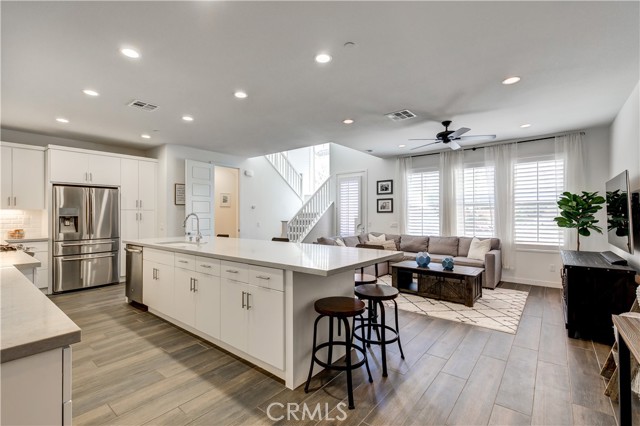 Front Image Thumbnail for CRLG26224668