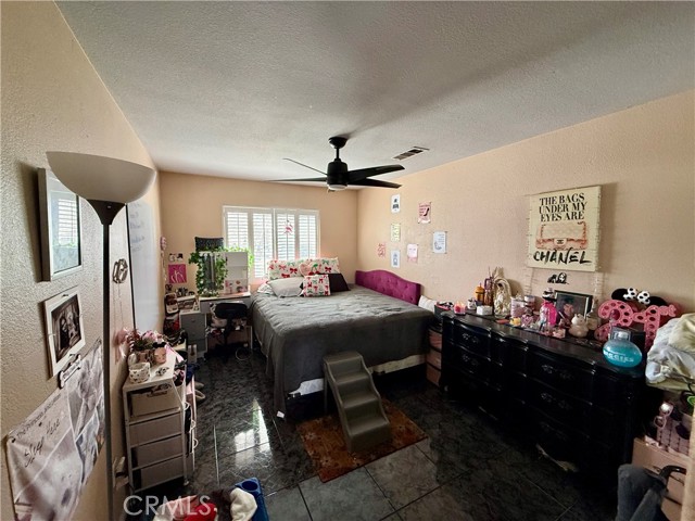 Detail Gallery Image 10 of 16 For 4853 Minstrel, Palmdale,  CA 93552 - 5 Beds | 3 Baths