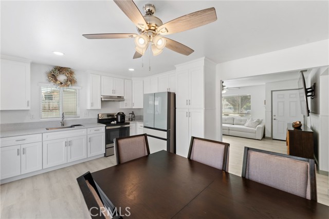 Detail Gallery Image 10 of 25 For 910 Marlyce Ln, Hemet,  CA 92543 - 3 Beds | 2 Baths