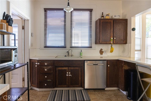 Detail Gallery Image 18 of 52 For 320 W 21st St, Merced,  CA 95340 - 4 Beds | 2 Baths