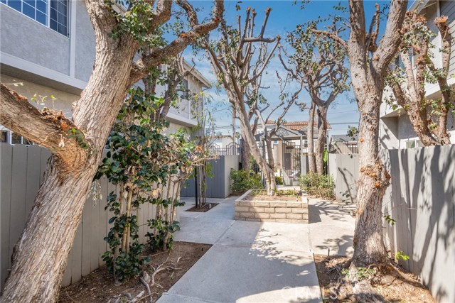 Peaceful courtyard of 2112 Warfield