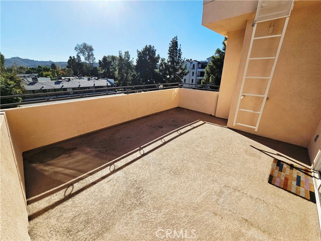 Detail Gallery Image 31 of 32 For 4732 Radford Ave #3,  Valley Village,  CA 91607 - 3 Beds | 3 Baths