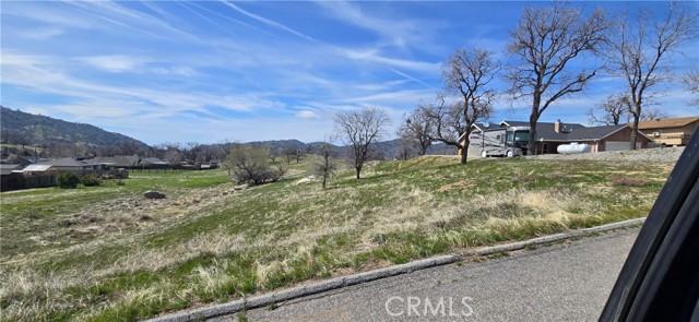 17701 Bold Venture Drive, Tehachapi CA: https://media.crmls.org/medias/c7568b10-15d2-4de7-9a46-61d00c83e929.jpg