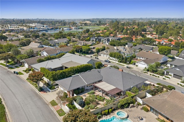 Detail Gallery Image 27 of 28 For 2421 Blackthorn St, Newport Beach,  CA 92660 - 3 Beds | 3/1 Baths