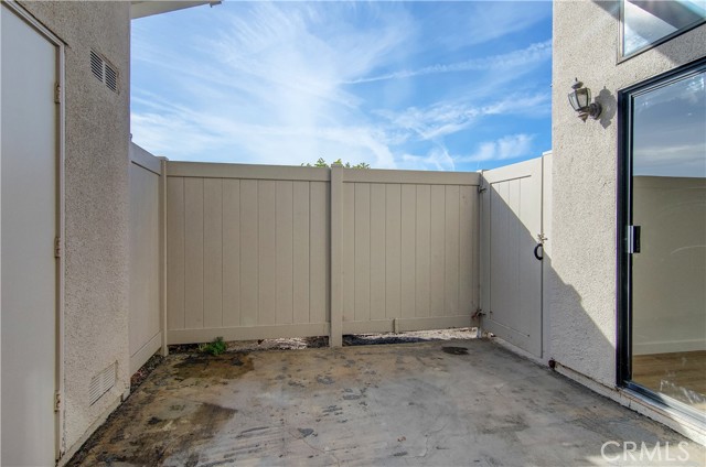 Detail Gallery Image 19 of 20 For 8686 Merced Cir 1010a,  Huntington Beach,  CA 92646 - 2 Beds | 2 Baths