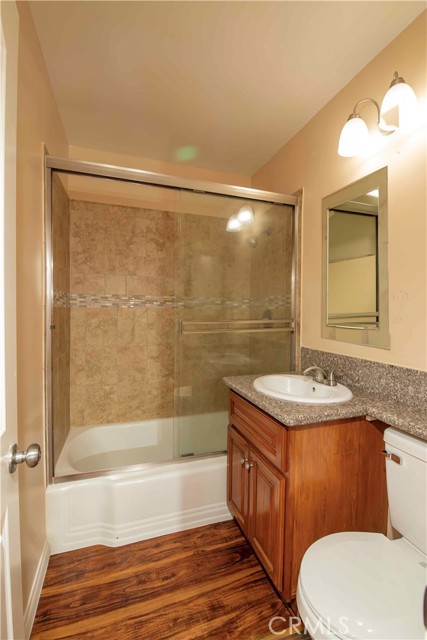 6911 Enfield Avenue, Reseda CA: https://media.crmls.org/medias/c757b422-caba-4c46-ad8e-5cf825863ecc.jpg