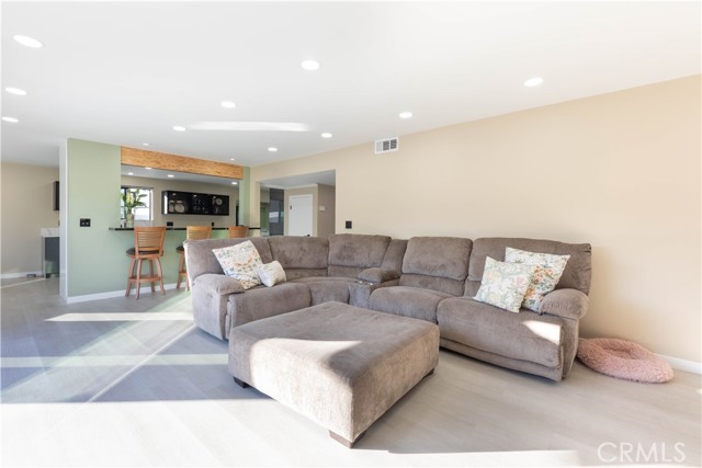Image 11 of 64 For 7830 Ring Street