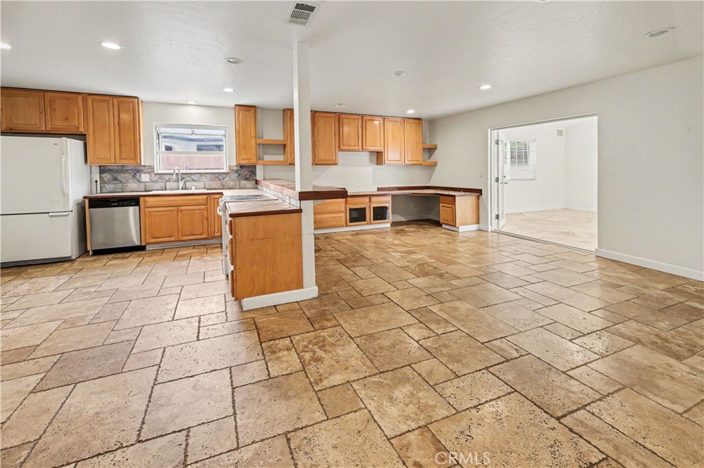 4758 Mount Saint Helens Way - photo 5