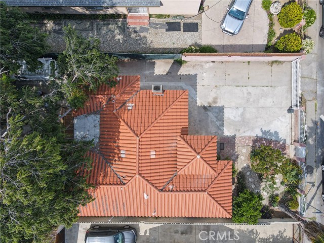14421 Chatsworth Drive photo 4
