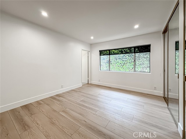 Detail Gallery Image 28 of 67 For 4575 De Celis Pl, Encino,  CA 91436 - 4 Beds | 3 Baths