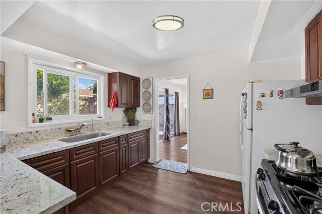 18807 Elizondo Street photo 9