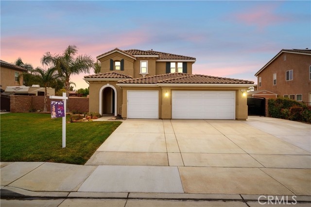 7426 Lower Creek St, Eastvale, CA 92880