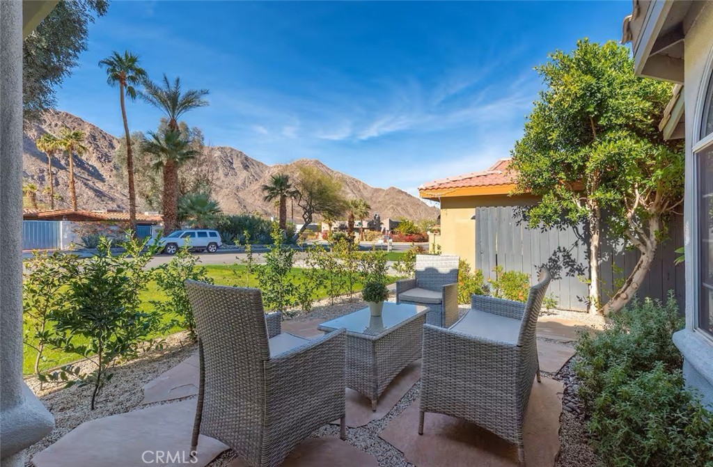 52060 Avenida Rubio