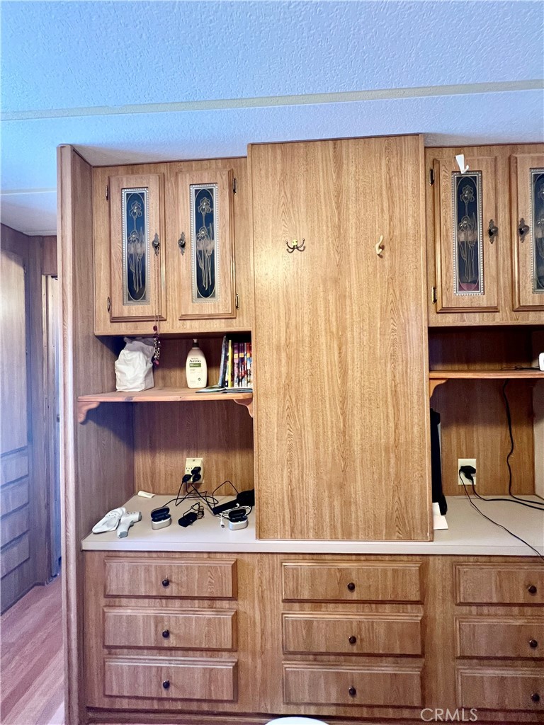 https://media.crmls.org/medias/c75ae8f5-d3ef-4c0f-aa42-44ee2ace6166.jpg?preset=X-Large