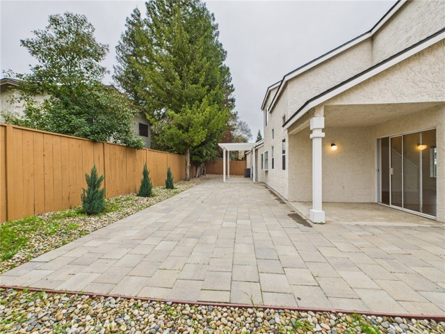 Detail Gallery Image 39 of 46 For 10781 N Windham Bay Cir, Fresno,  CA 93730 - 3 Beds | 2/1 Baths