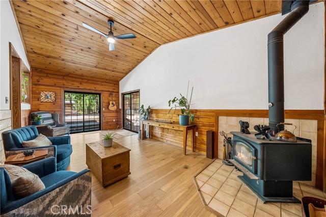 Detail Gallery Image 14 of 56 For 10512 Rosa Trl, Kelseyville,  CA 95451 - 3 Beds | 4 Baths