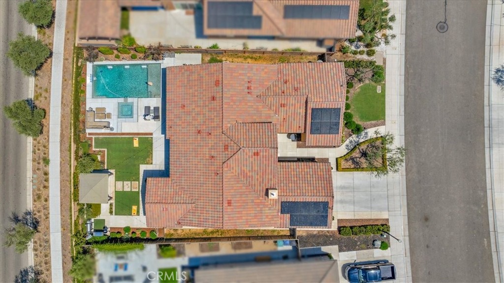 https://media.crmls.org/medias/c75c5c61-65f2-4418-a88d-d34137a70e6b.jpg?preset=X-Large