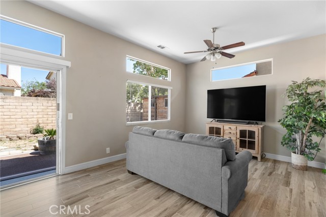 Detail Gallery Image 8 of 41 For 1128 Grass Valley Way, Santa Maria,  CA 93454 - 4 Beds | 3 Baths