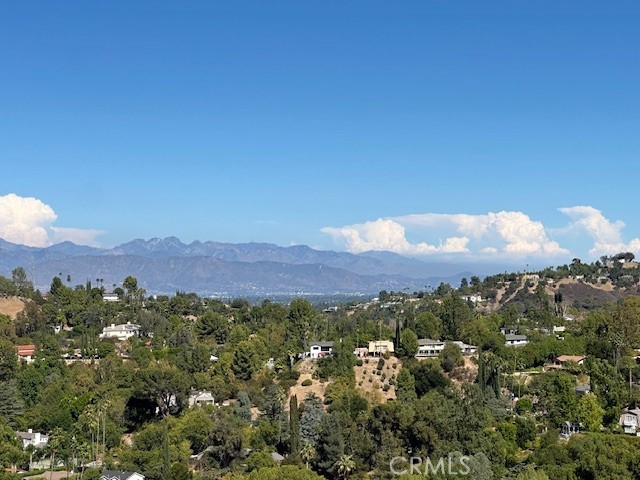 https://media.crmls.org/medias/c75d1fe4-cfbe-446e-a5be-795728d1ccb6.jpg?preset=X-Large