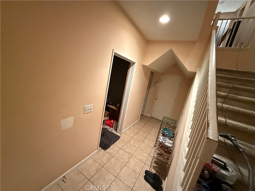 https://media.crmls.org/medias/c75d2d89-7462-47b9-8276-b602415fcea2.jpg?preset=X-Large