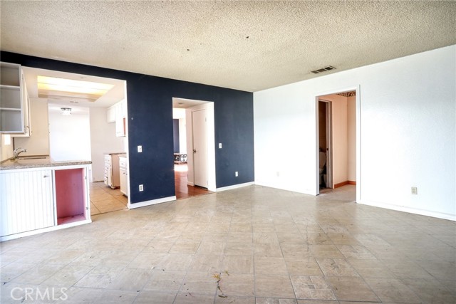 Detail Gallery Image 8 of 32 For 8657 Cedar Dr, Rancho Cucamonga,  CA 91730 - 4 Beds | 2/1 Baths