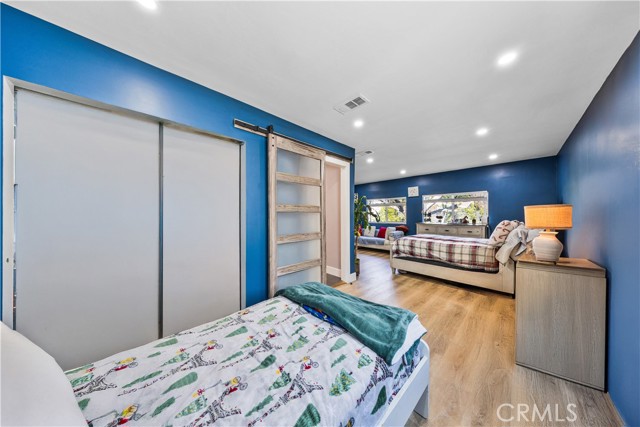 Detail Gallery Image 20 of 32 For 20200 Lassen, Chatsworth,  CA 91311 - 12 Beds | 11 Baths