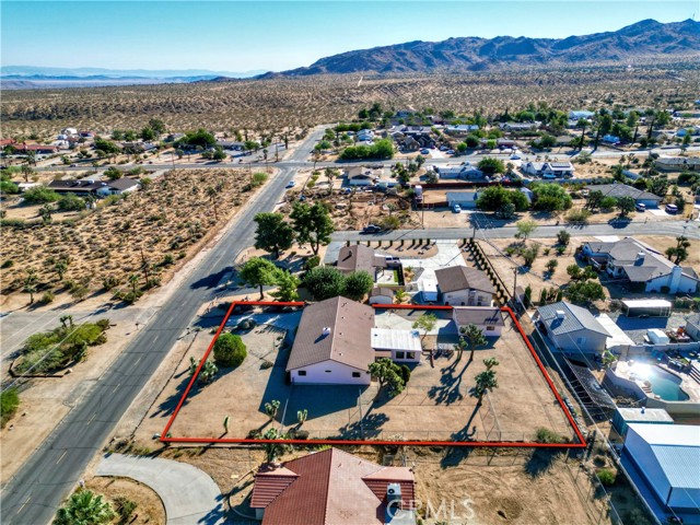 Detail Gallery Image 4 of 34 For 58309 Joshua Dr, Yucca Valley,  CA 92284 - 2 Beds | 2 Baths