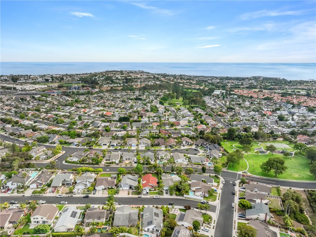 MLS #OC25163941 img 42