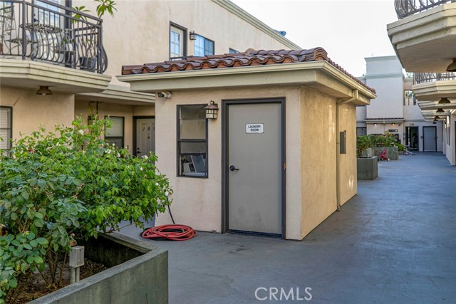 10894 Olinda Street, Sun Valley CA: https://media.crmls.org/medias/c75fae47-95fd-4232-bf19-50086f724f1b.jpg