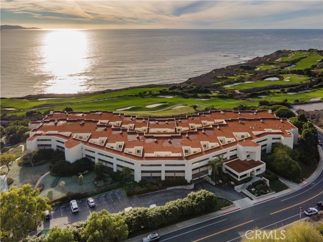 3200 La Rotonda Drive, Rancho Palos Verdes, California 90275, 2 Bedrooms Bedrooms, ,2 BathroomsBathrooms,Residential,Sold,La Rotonda,PV21268425