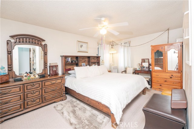 2996 Gladstone Street, Pomona CA: https://media.crmls.org/medias/c760dd8f-34df-451f-a198-650f187e05ac.jpg