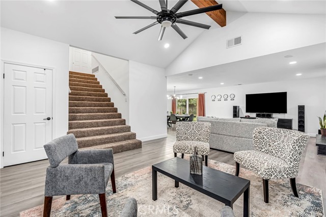 Detail Gallery Image 6 of 38 For 2488 Beechwood, Madera,  CA 93637 - 4 Beds | 3 Baths