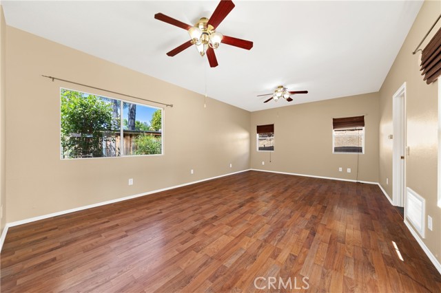 Image 17 of 54 For 22678 Weatherly Court