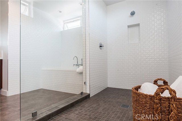 1540 Curtis Avenue, Manhattan Beach, California 90266, 5 Bedrooms Bedrooms, ,4 BathroomsBathrooms,Residential,Sold,Curtis,SB17234923