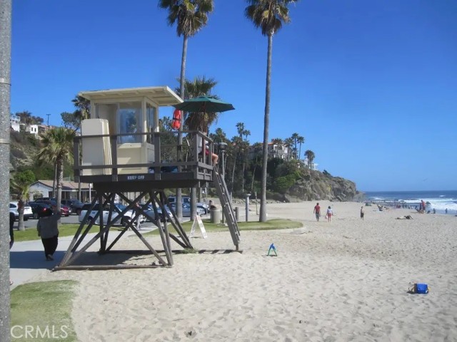 Beach and Lost Pier Cafe