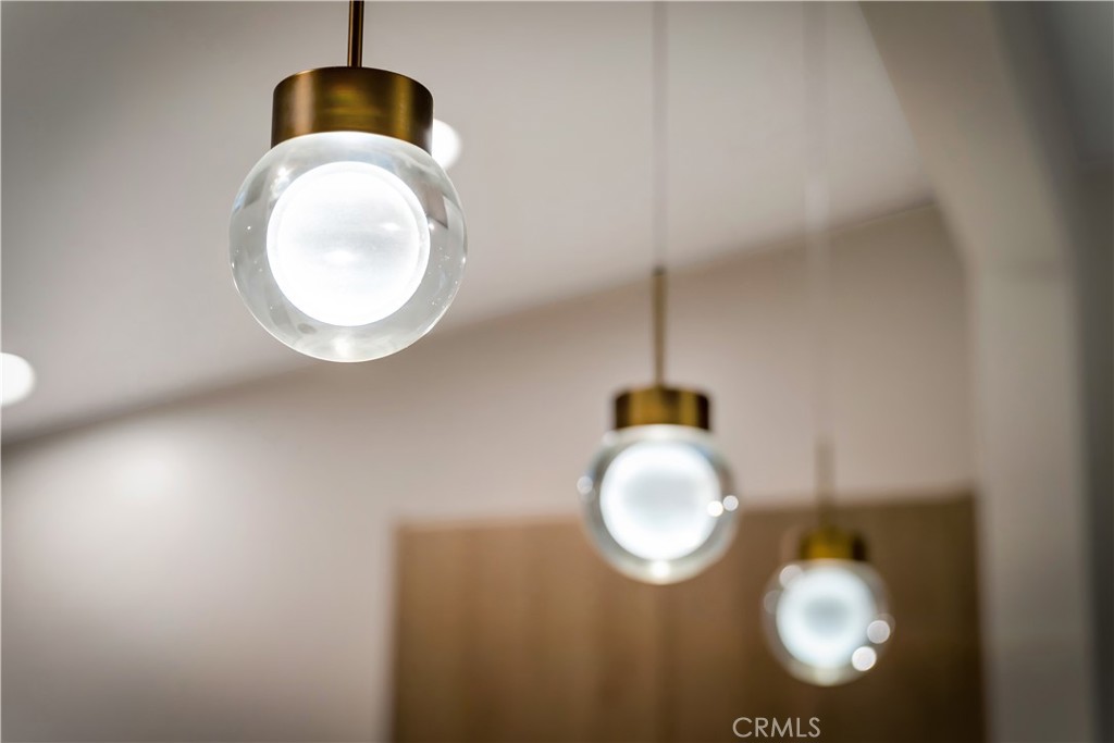 https://media.crmls.org/medias/c764b88c-6c9c-40b3-b5d7-1b3df26a8cf1.jpg?preset=X-Large