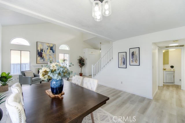 Detail Gallery Image 4 of 32 For 14 Fernwood Ct, Pittsburg,  CA 94565 - 4 Beds | 2/1 Baths