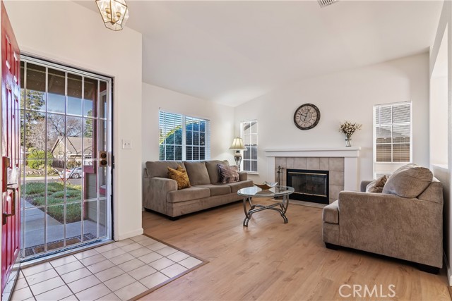 Detail Gallery Image 4 of 27 For 4937 Eastview Way, Antioch,  CA 94531 - 3 Beds | 2 Baths