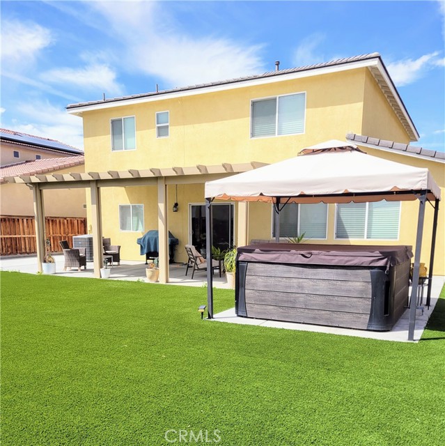 Detail Gallery Image 15 of 21 For 15105 Mateo Prado Way, Victorville,  CA 92394 - 3 Beds | 2/1 Baths