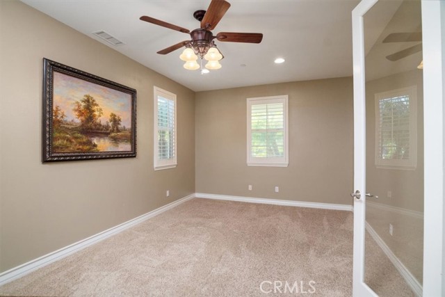 Detail Gallery Image 6 of 59 For 4061 Elderberry Cir, Corona,  CA 92882 - 4 Beds | 4/1 Baths