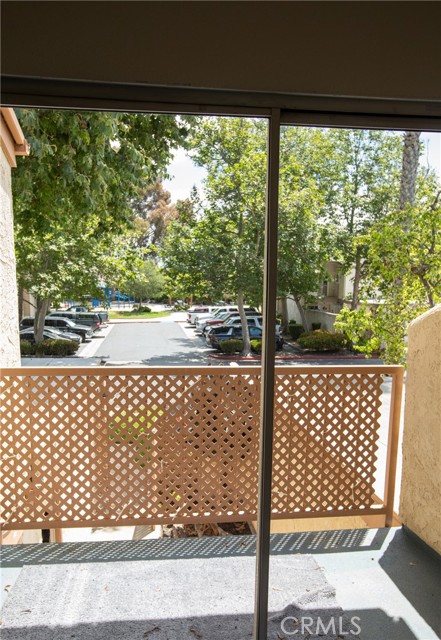 611 Lighthouse Way, Port Hueneme CA: https://media.crmls.org/medias/c766c6f7-f930-4863-9b83-90fe8779f72c.jpg