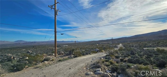 Detail Gallery Image 5 of 6 For 800 Meehleis, Lucerne Valley,  CA 92356 - – Beds | – Baths