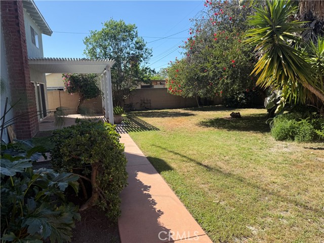 Image 17 of 19 For 6083 Fred  