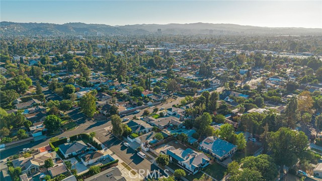 Detail Gallery Image 50 of 53 For 14156 Califa, Sherman Oaks,  CA 91401 - 3 Beds | 2 Baths