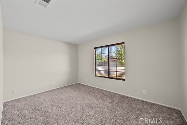 6327 W Avenue J5, Lancaster CA: https://media.crmls.org/medias/c7671f8b-8930-47c7-a372-4d0eb0a01d61.jpg
