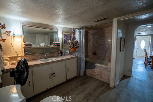 22731 Bryman Road, Oro Grande CA: https://media.crmls.org/medias/c7680524-7113-4c2f-a56a-f4977da0d508.jpg