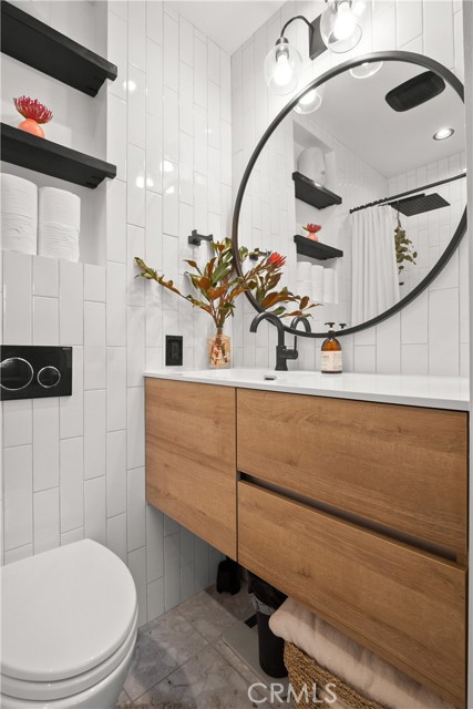 1900 Gates Avenue, Redondo Beach, California 90278, 3 Bedrooms Bedrooms, ,1 BathroomBathrooms,Residential,Sold,Gates,AR22001172