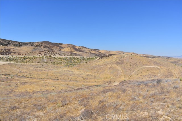 13800 W Avenue J7, Lancaster CA: https://media.crmls.org/medias/c769aa8b-700b-4874-9b89-55cba3839b2c.jpg